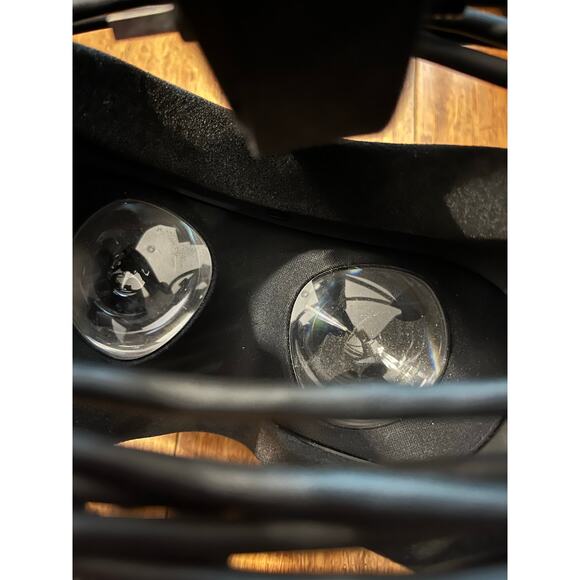 Oculus Rift CV1 VR Headset Full Set w/ Touch Controllers & 4x Sensors-Preowned - Picture 5 of 5